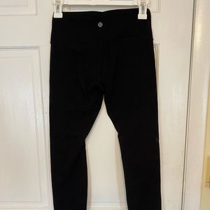 Lululemon leggings mid rise size 2